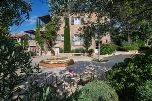 thumbnail: Exterior
