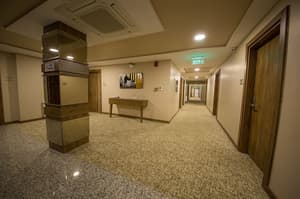 thumbnail: Hallway