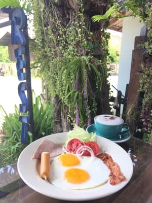 thumbnail: Breakfast meal