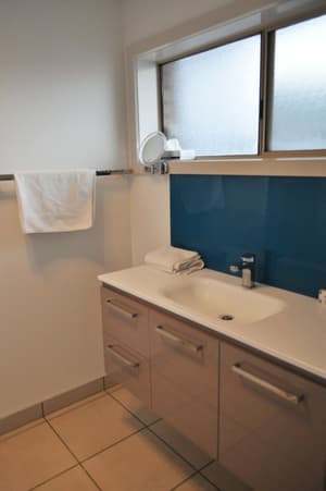 thumbnail: Bathroom sink