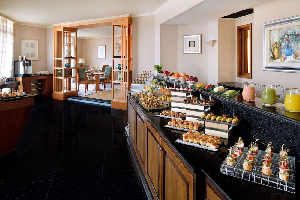 Restaurant-cafeteria
