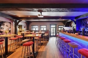 thumbnail: Bar (on property)
