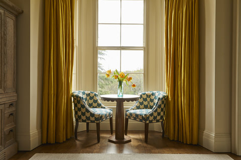 Room Lounge And View Forest Suite
