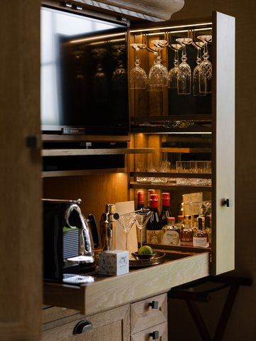 Bedroom Mini-bar Pantry