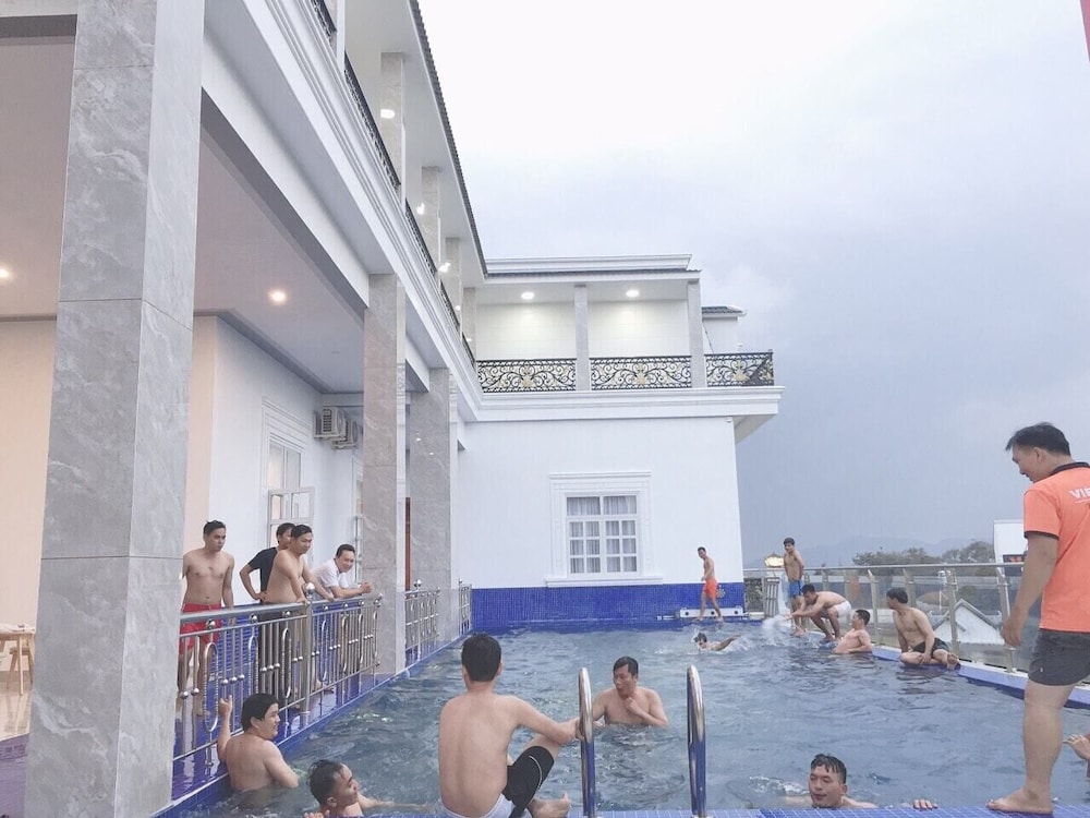 Rooftop pool