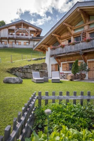 thumbnail: Exterior