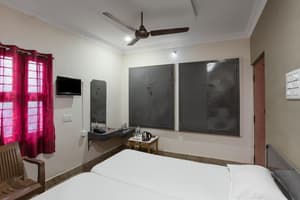 thumbnail: Room