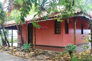 thumbnail: Exterior