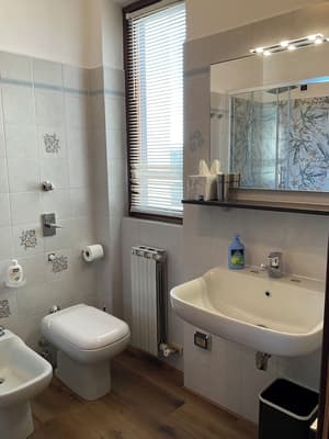 thumbnail: Bathroom