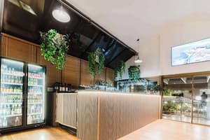 thumbnail: Bar (on property)