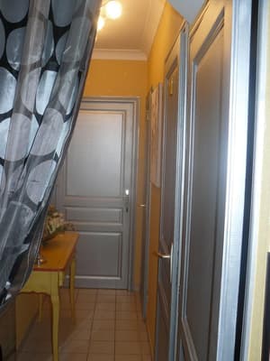 thumbnail: Interior