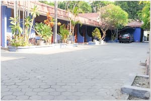thumbnail: Parking