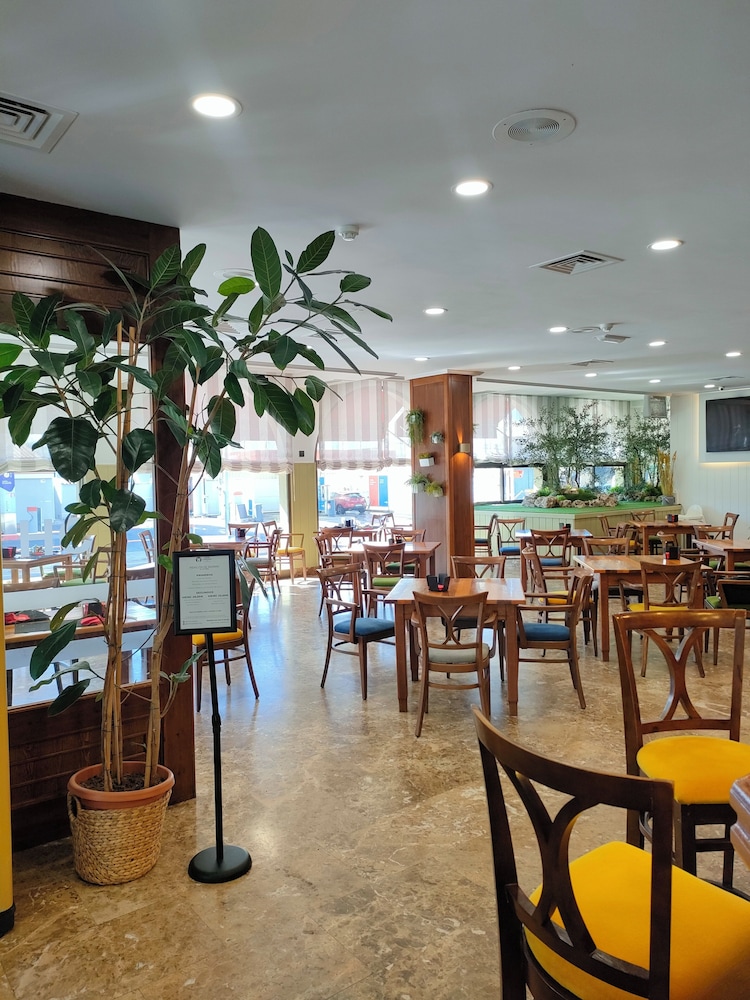 Restaurant-cafeteria