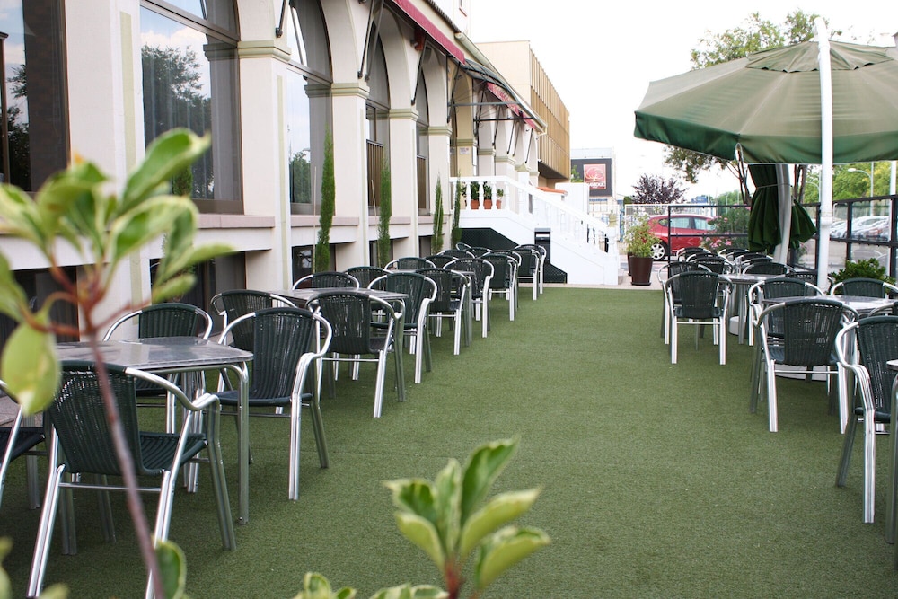 Restaurant-cafeteria