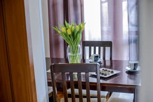 thumbnail: In-room dining