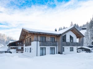 thumbnail: Exterior