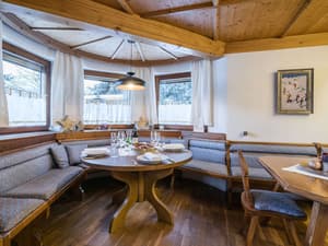 thumbnail: Dining