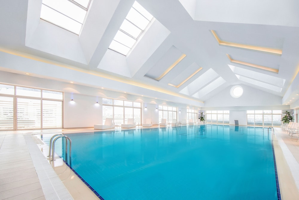 Swimming pool-spa