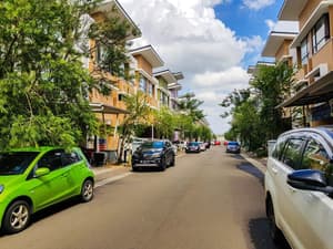 thumbnail: Exterior