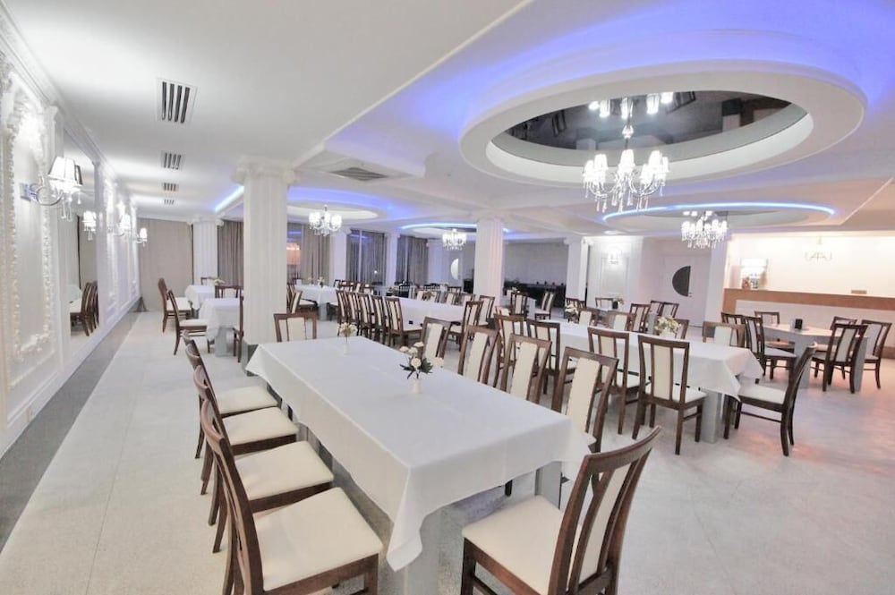 Restaurant-cafeteria