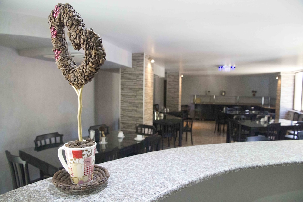 Restaurant-cafeteria