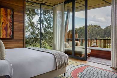 Guest Room,Queen bed,Guest Room Amenity,Patio/Terrace,Suite,On-Site