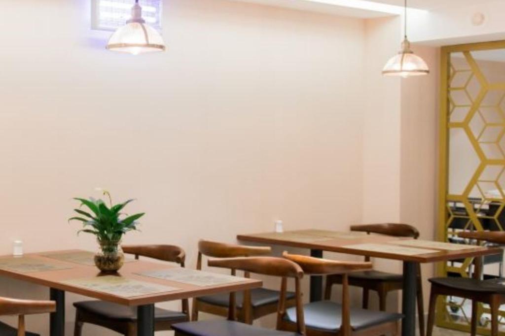 Restaurant-cafeteria