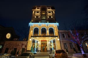 thumbnail: Front of property - evening/night