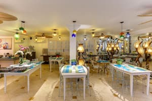 thumbnail: Breakfast area