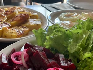 thumbnail: Restaurant