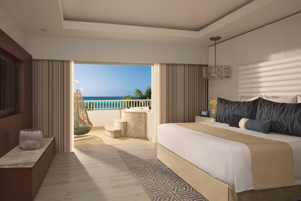 Beach/ocean view