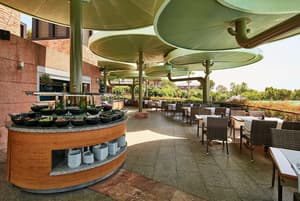 thumbnail: Bar (on property)