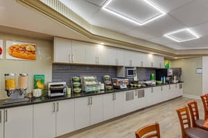 thumbnail: Breakfast area
