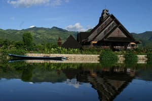 thumbnail: Exterior detail