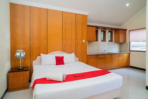 thumbnail: Room