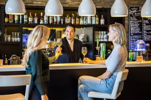 thumbnail: Bar (on property)
