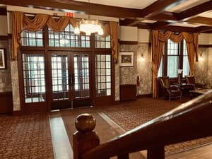 thumbnail: Interior entrance