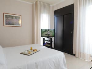 thumbnail: General view