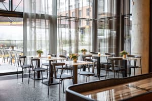 thumbnail: Restaurant