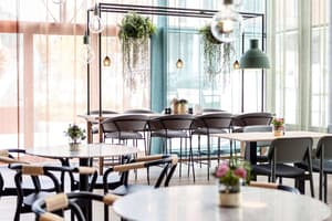 thumbnail: Breakfast area