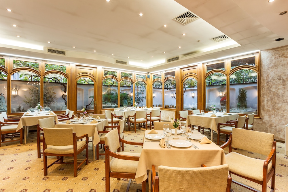 Restaurant-cafeteria