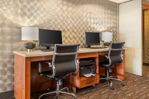 thumbnail: Business center