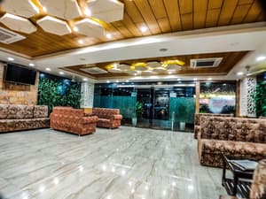thumbnail: Interior entrance