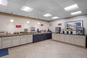thumbnail: Breakfast area