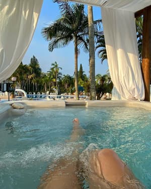 thumbnail: Outdoor spa tub