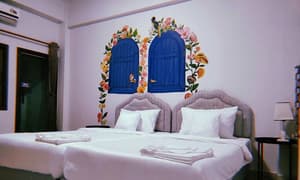 thumbnail: Room