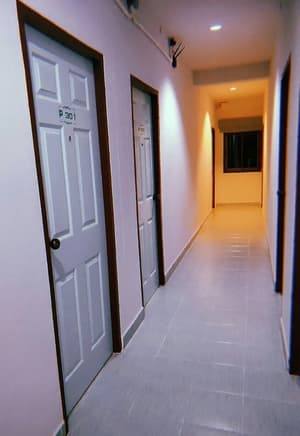 thumbnail: Interior entrance