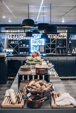 thumbnail: Breakfast buffet