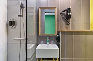 thumbnail: Bathroom