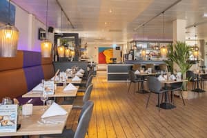 thumbnail: Restaurant